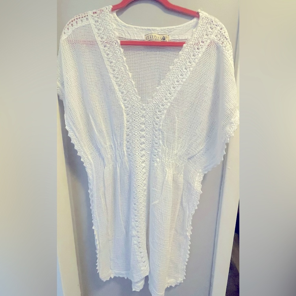Women’s swim coverup 🤍
